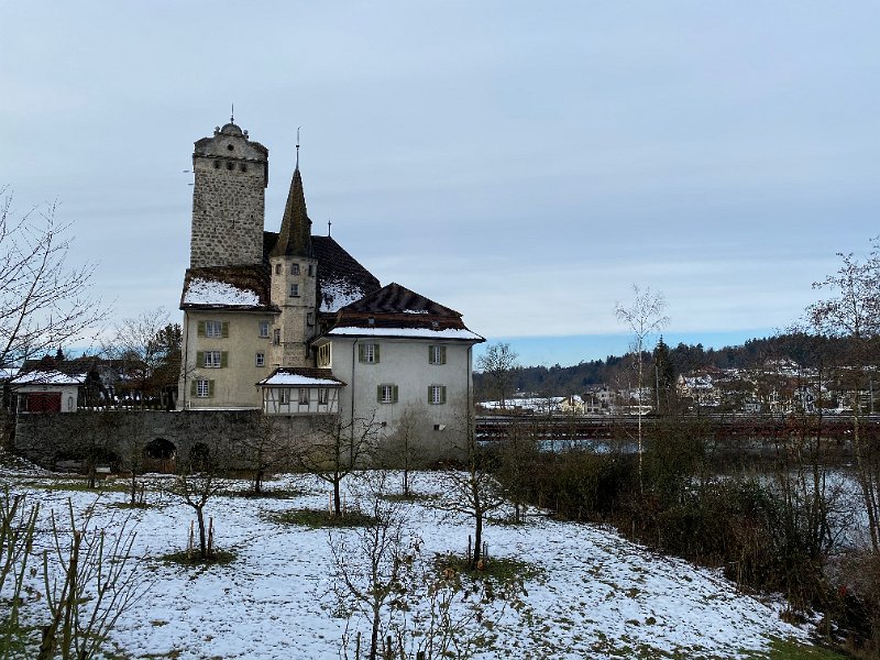 IMG_3334.jpg - Schloss am Aareufer