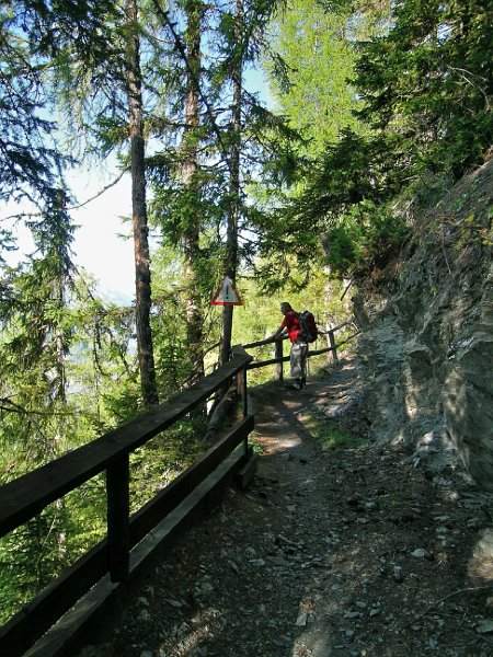 DSCN0693.jpg - Heikle Passage kurz vor La Tzoumaz