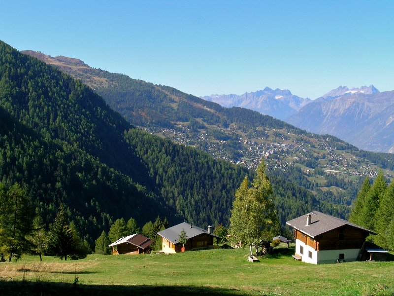 DSCN0715.jpg - La Tzoumaz von  La Dzora aus 