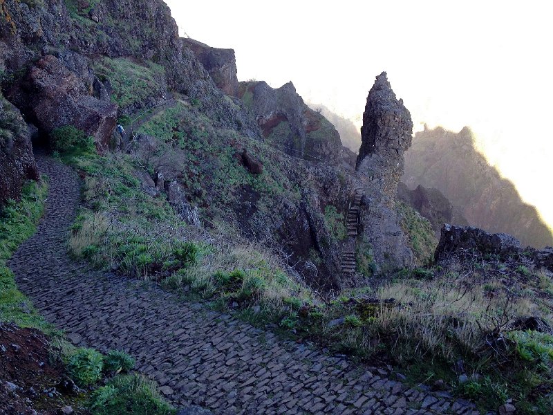 IMG_2788.jpg - Abstieg Richtung Pico do Gato