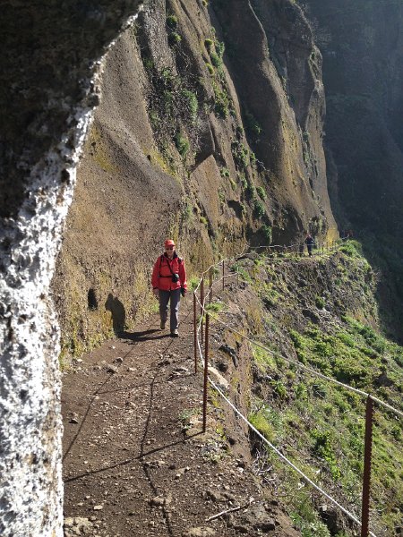 IMG_2799.jpg - Unterhalb Pico das Torres
