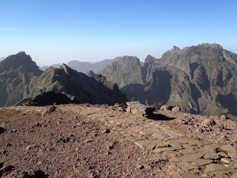 IMG_2840.jpg - Zur�ck am Pico do Arieiro: geschafft