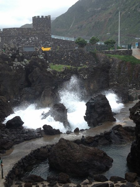 IMG_2931.jpg - Brandung bei Porto Moniz