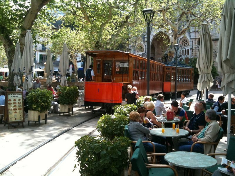 IMG_0494.jpg - Hauptplatz von Soller