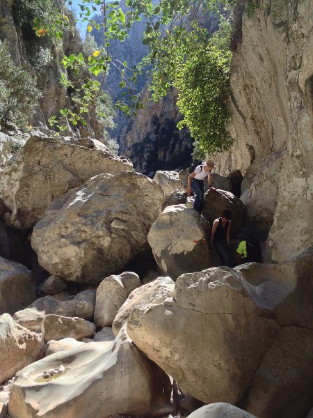 IMG_4445.jpg - Immer wieder neue Kletterpassagen