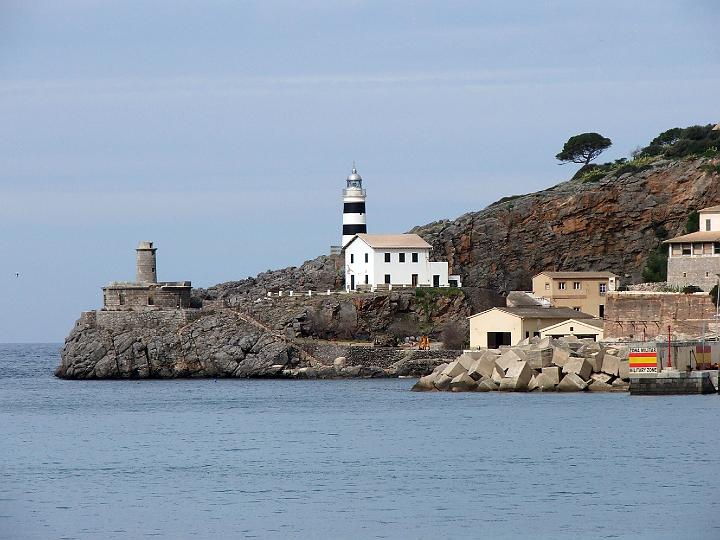 DSCF1911b.jpg - Port de Soll�r: Leuchtturm