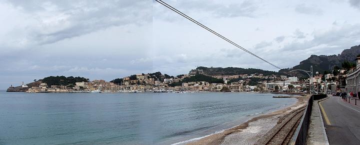 DSCF1912pano.jpg - Port de Soll�r: Hafenpassage