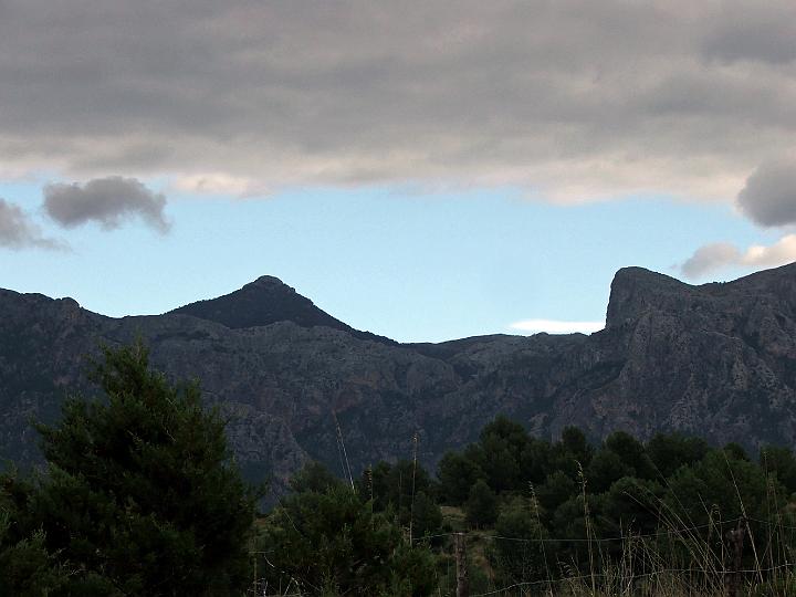 DSCF1952b.jpg - Wetterfront �ber der Serra d'Alf�bia