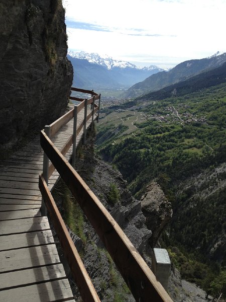 IMG_1191.jpg - Im Hintergrund: Daillon