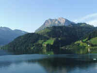 DSCF1381_b.jpg (41115 Byte)