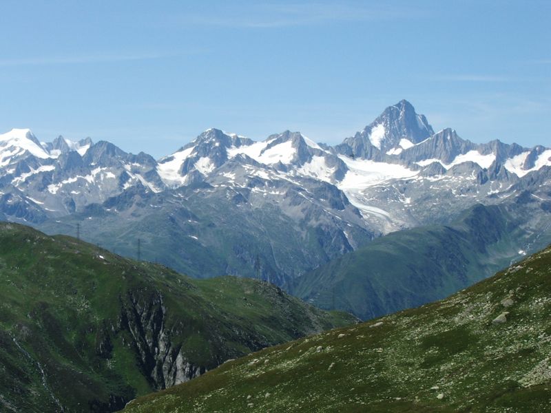 23.jpg - Berner Alpen - vom Nufenenpass aus